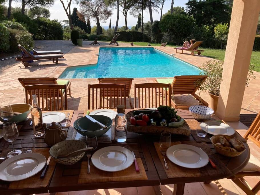 Villa La Californienne Carqueiranne Exterior foto